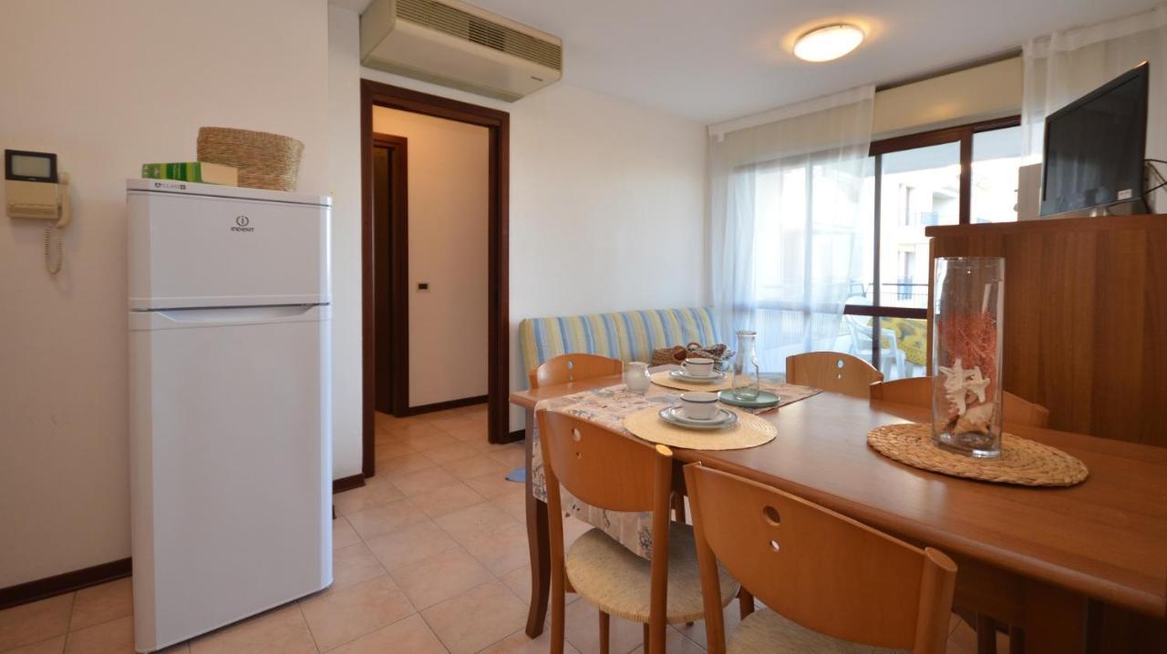 Residenza Porta Del Mare Apartment Lignano Sabbiadoro Ngoại thất bức ảnh