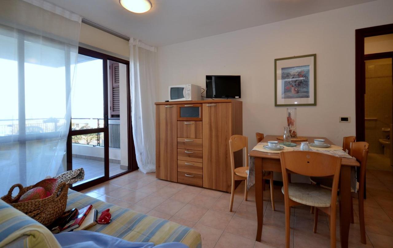 Residenza Porta Del Mare Apartment Lignano Sabbiadoro Ngoại thất bức ảnh